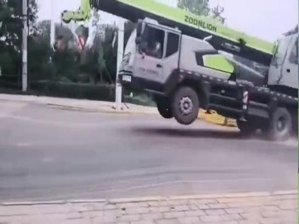 永吉县吊车出租_专业的吊车出租公司应具备哪些条件